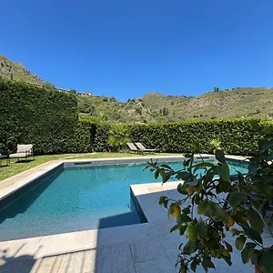 Villa Almond, Taormina
